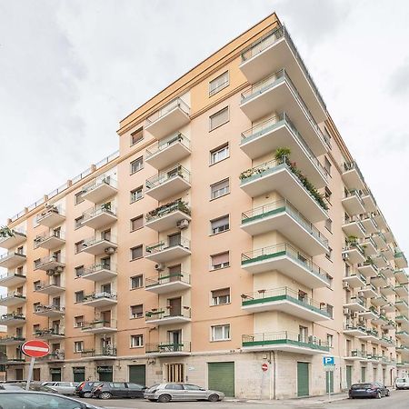 Nuovo Appartamento Beige Bari Luaran gambar
