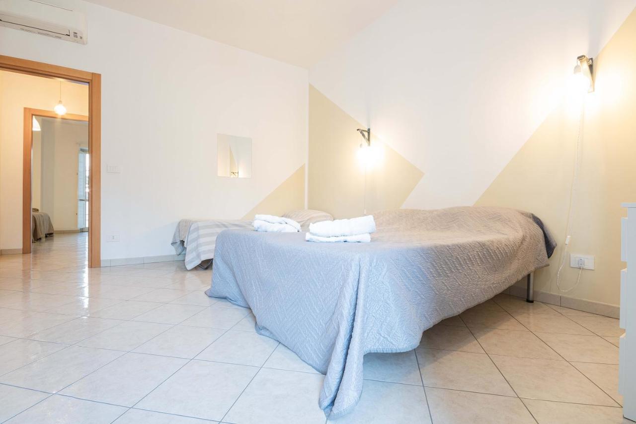 Nuovo Appartamento Beige Bari Luaran gambar