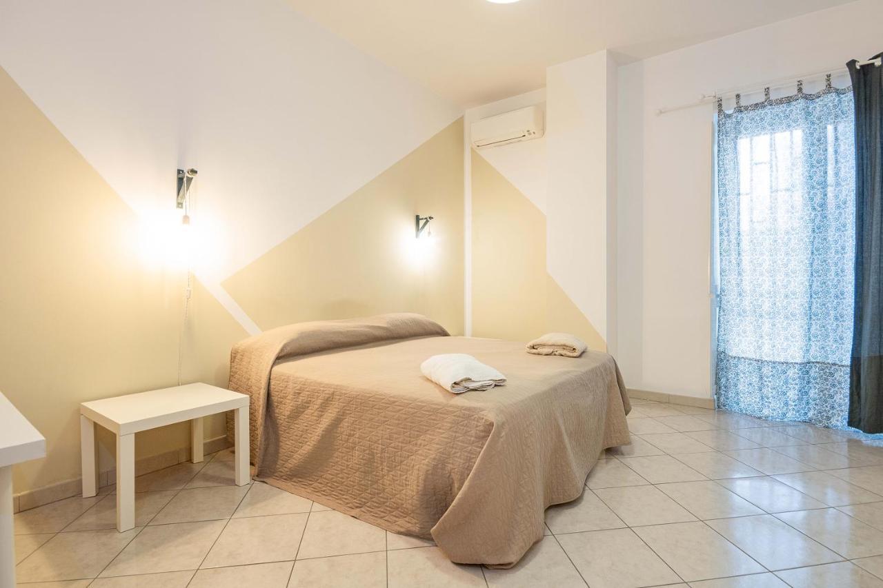 Nuovo Appartamento Beige Bari Luaran gambar
