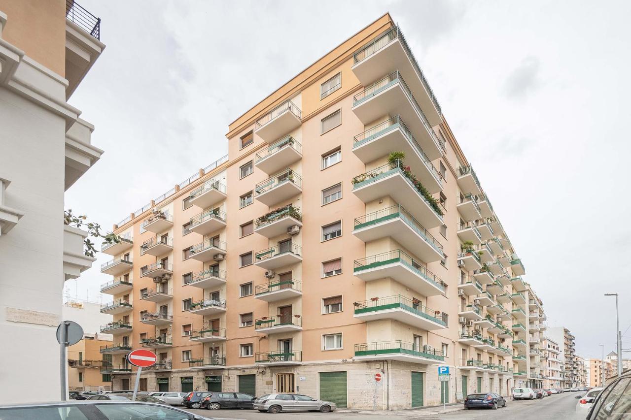 Nuovo Appartamento Beige Bari Luaran gambar